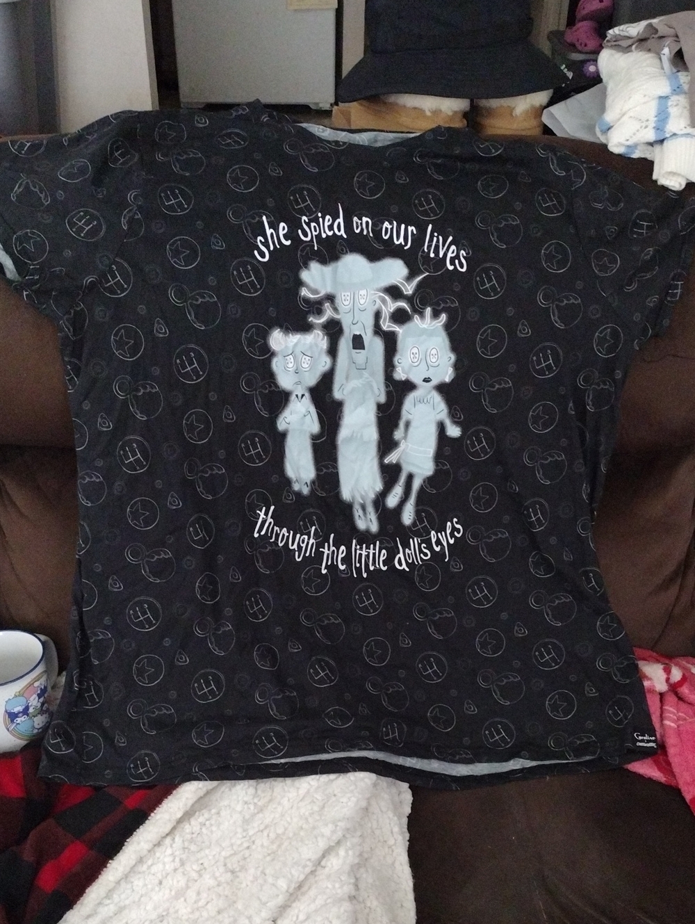 Coraline Tee with Ghost Dolls
